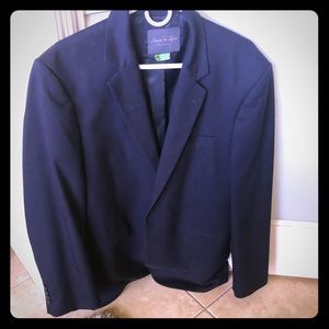 David Taylor Men’s Navy Suit. Excellent condition!